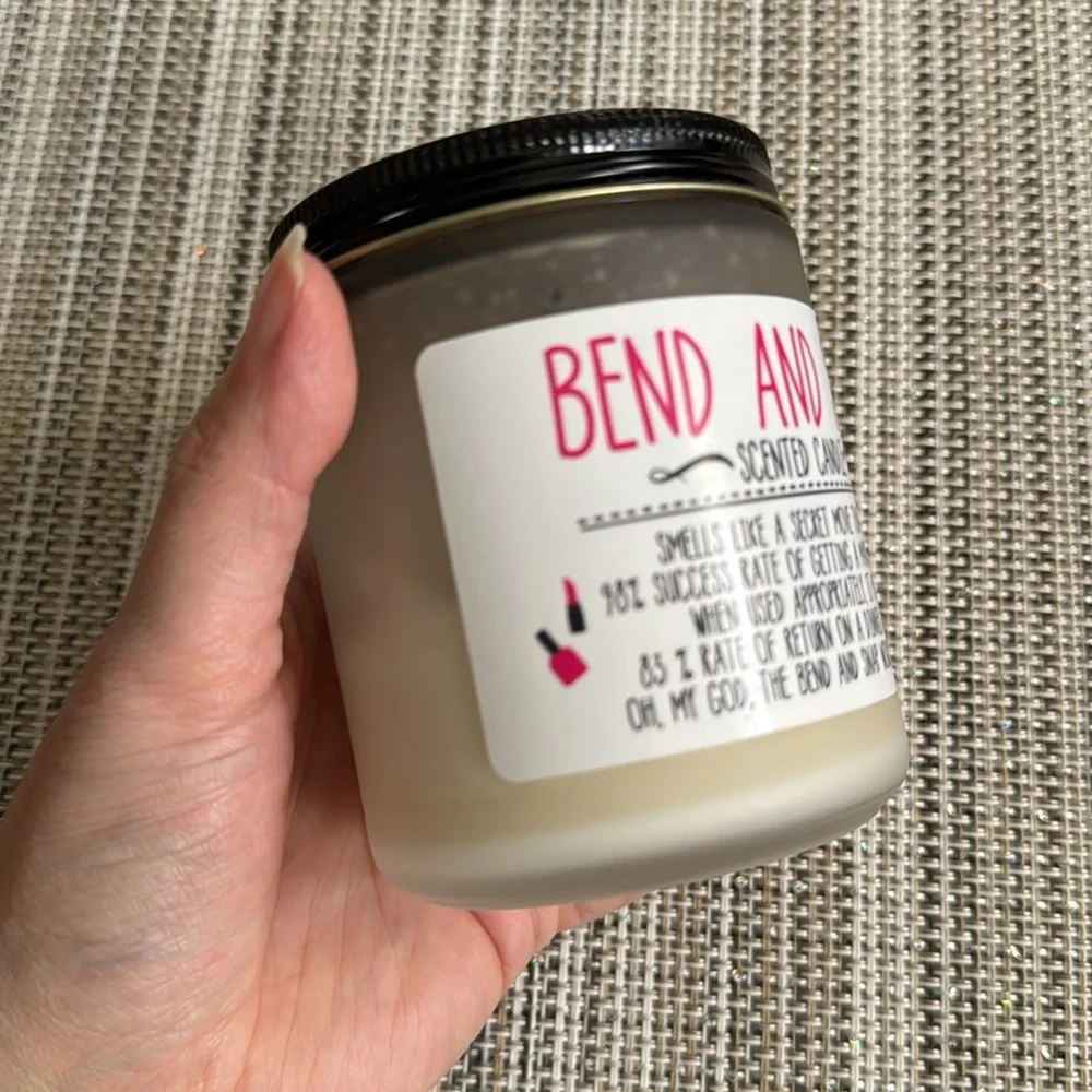 Legally Blonde Bend & Snap Scented Candle Reese Witherspoon Movie